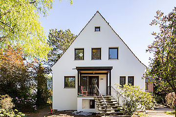 Fassadensaniertes Haus in der Voigtwiese in Langenhagen